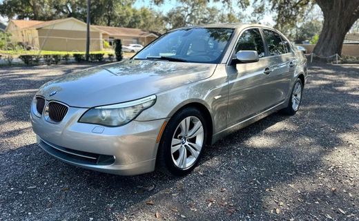 2010 BMW 528i I