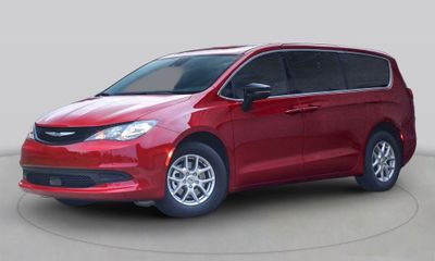 2026 Chrysler Voyager LX
