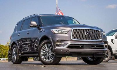 2022 Infiniti QX80 S