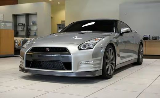 2016 Nissan GT-R Premium