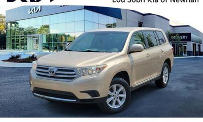 2013 Toyota Highlander Base