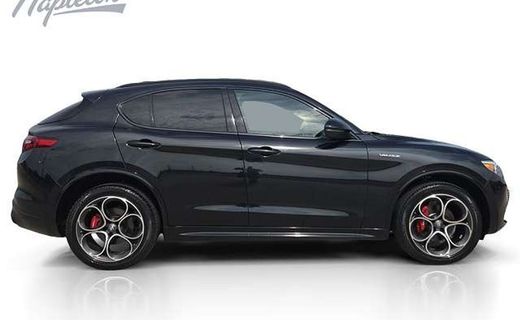 2023 Alfa Romeo Stelvio TI