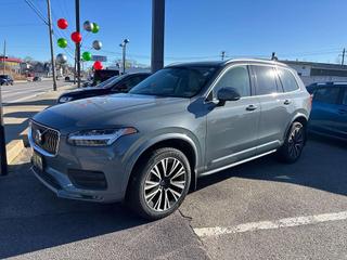 2020 Volvo XC90 Momentum