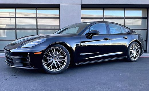 2026 Porsche Panamera