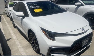 2020 Toyota Corolla SE CVT