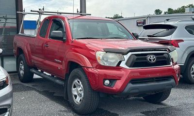 2013 Toyota Tacoma Delux