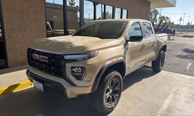 2024 GMC Canyon Elevation