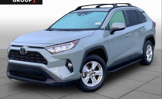 2020 Toyota RAV4 XLE
