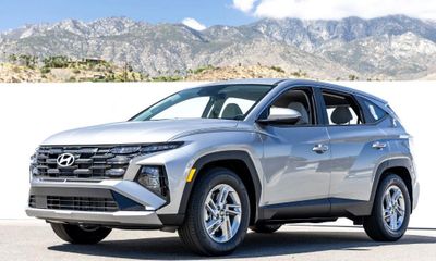 2026 Hyundai Tucson SE