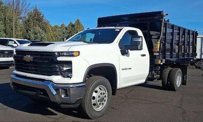 2025 Chevrolet Silverado HD Work Truck