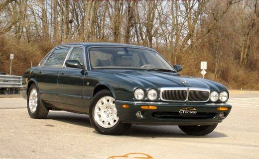 2000 Jaguar XJ8 L