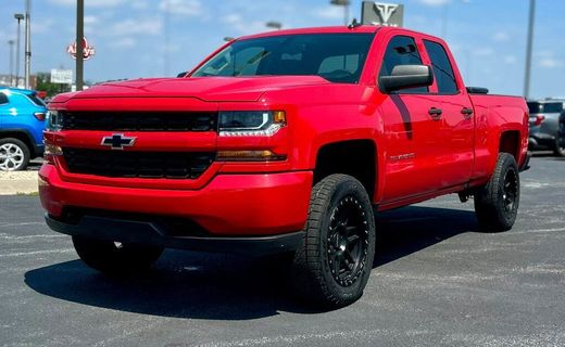 2016 Chevrolet Silverado Custom