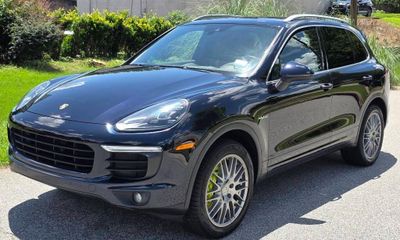 2017 Porsche Cayenne E Hybrid