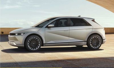 2024 Hyundai Ioniq 5 SE