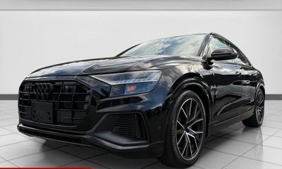 2023 Audi Q8 S Line Quattro