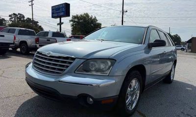 2005 Chrysler Pacifica Touring