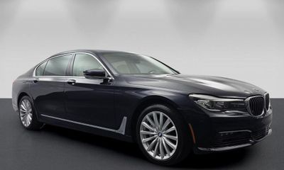 2016 BMW 740i