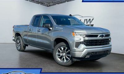 2023 Chevrolet Silverado RST