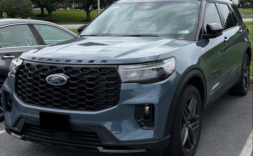 2025 Ford Explorer