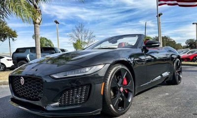 2023 Jaguar F-Type F Type