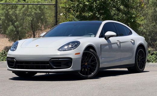 2023 Porsche Panamera