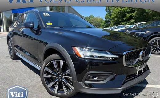 2025 Volvo V60CC Ultra