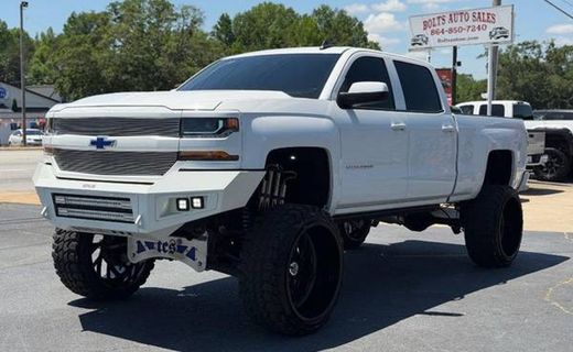 2017 Chevrolet Silverado LT