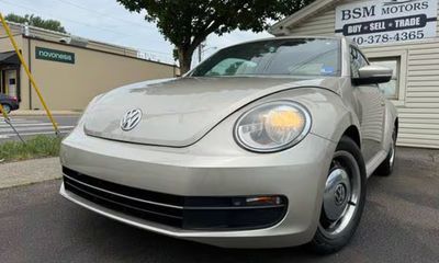 2013 Volkswagen Beetle 25L Pzev