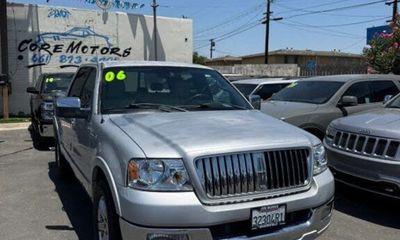 2006 Lincoln Mark LT Base