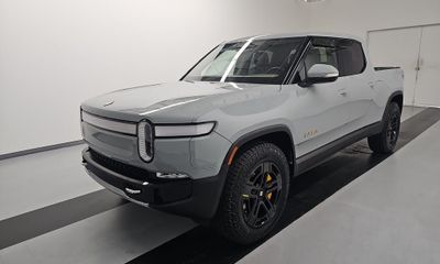 2022 Rivian R1T Adventure