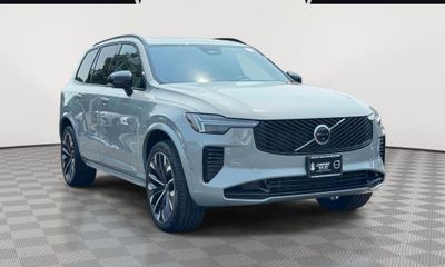 2026 Volvo XC90 Ultra Dark