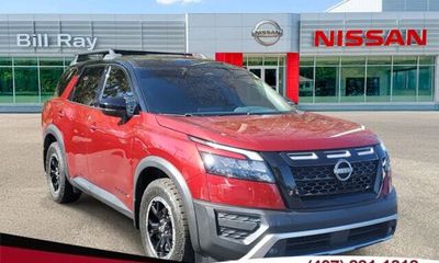 2023 Nissan Pathfinder SV