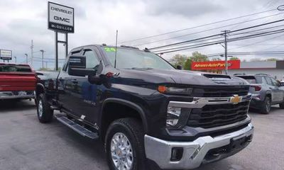 2024 Chevrolet Silverado HD LT