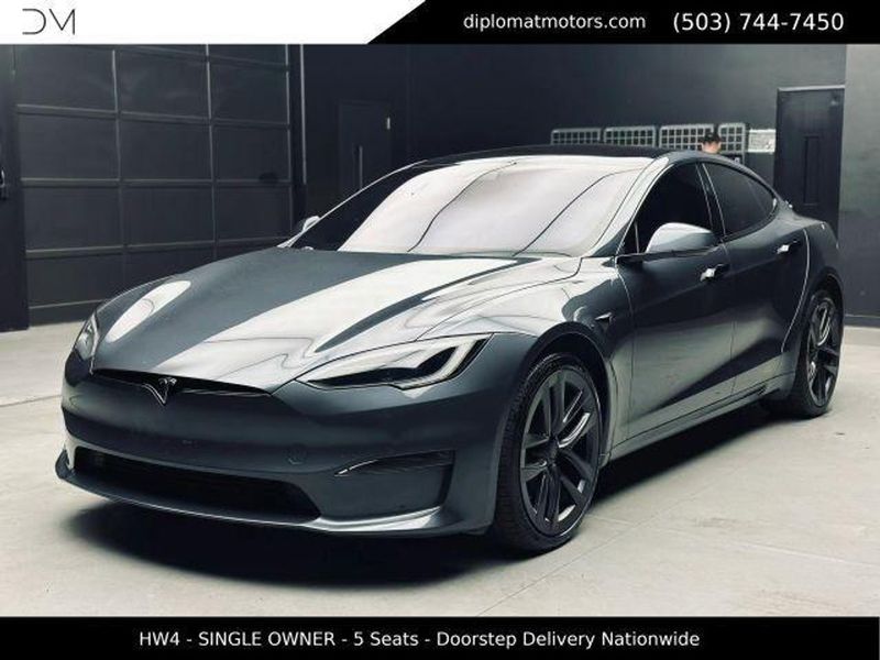 2023 Tesla Model S — a typically priced live listing
