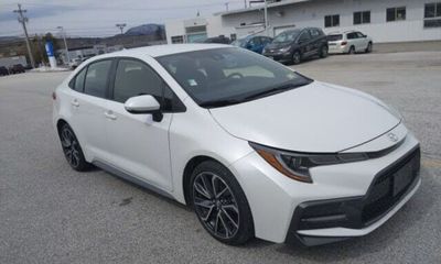 2020 Toyota Corolla SE CVT