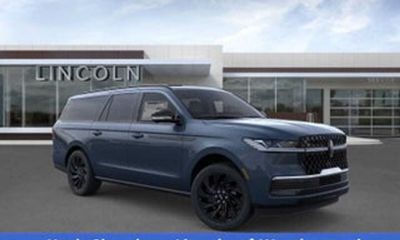 2025 Lincoln Navigator Black Label