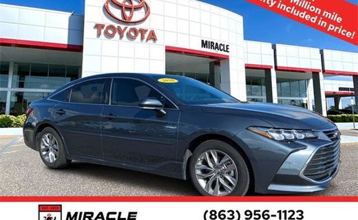 2020 Toyota Avalon Package