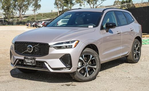 2026 Volvo XC60 Core