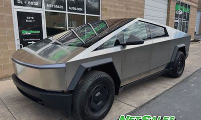 2026 Tesla Cybertruck Base