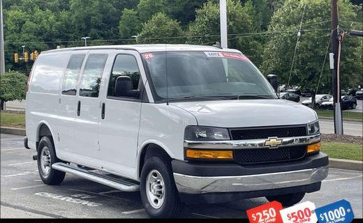 2025 Chevrolet Express 2500