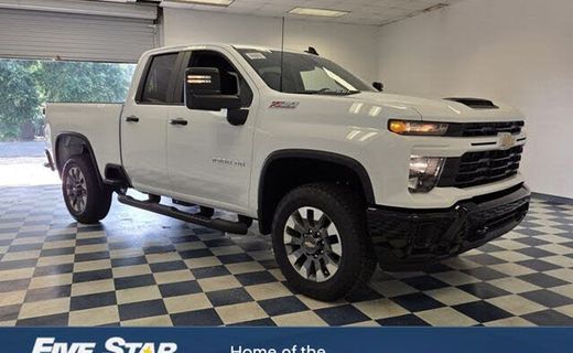 2026 Chevrolet Silverado HD Custom