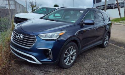 2018 Hyundai Santa FE SE Base