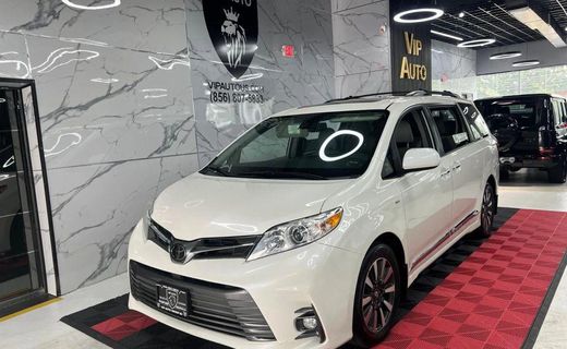2020 Toyota Sienna Q Grade