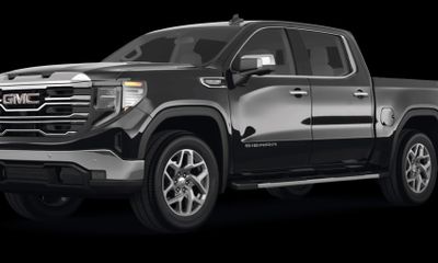 2023 GMC Sierra SLT