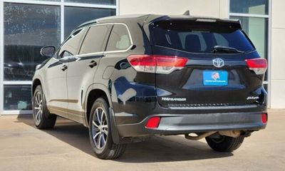 2018 Toyota Highlander SE XLE
