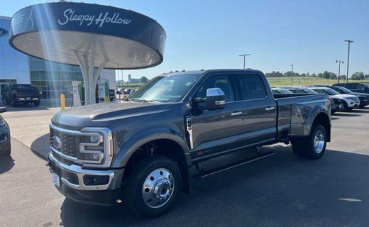 2026 Ford F-450 Platinum