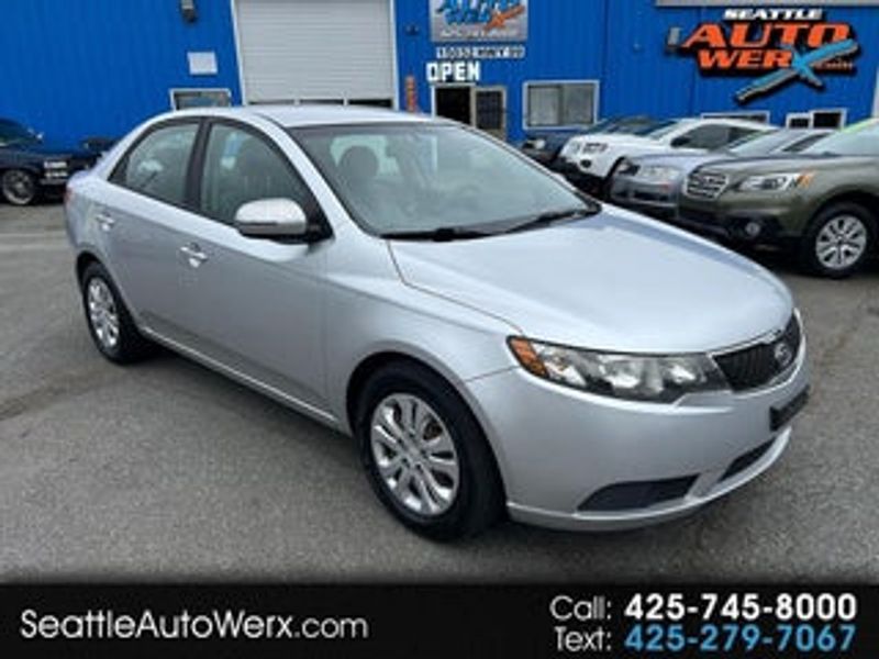 2012 Kia Forte — a typically priced live listing
