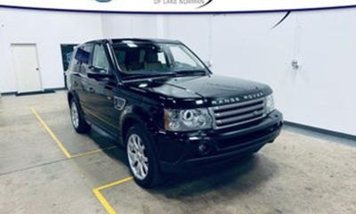 2010 Land Rover Range Sport LUX