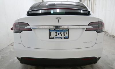 2020 Tesla Model X Long Range
