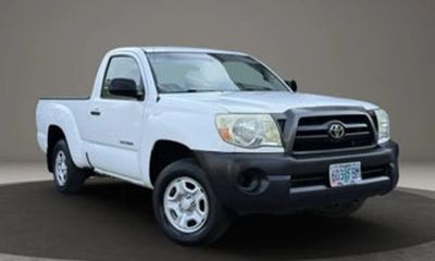 2006 Toyota Tacoma DLX